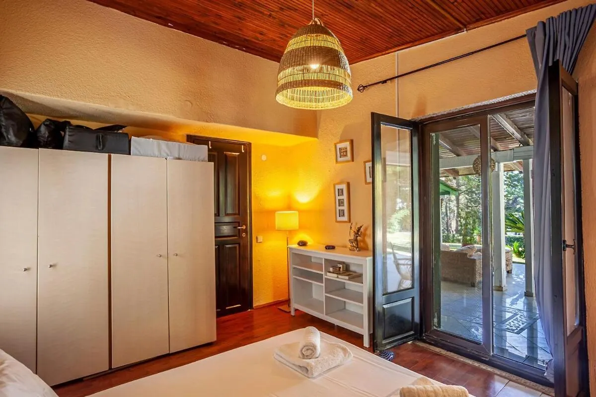 Sani Villa Suave With Pool Griechenland